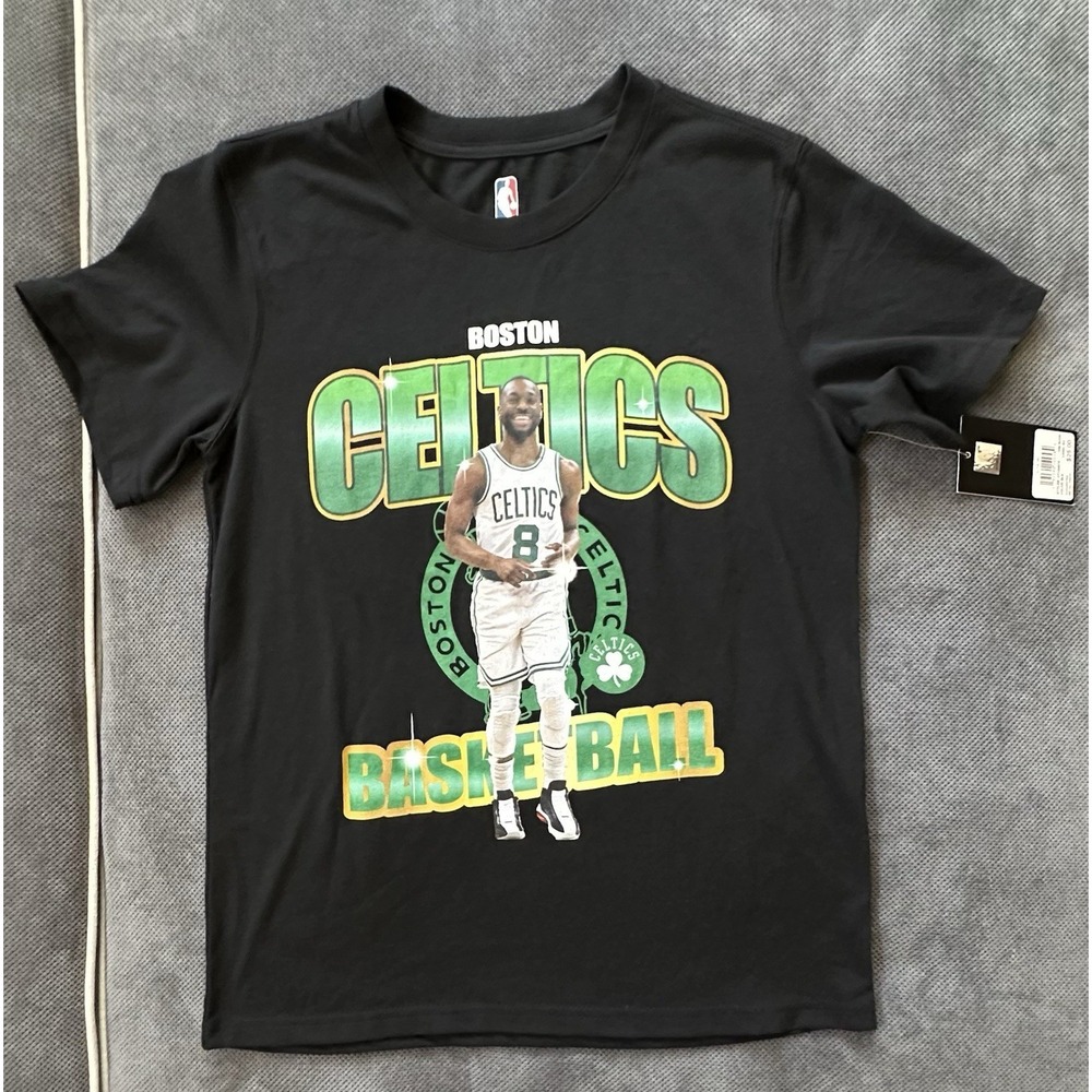 Boston Celtics Kemba Walker #8 NBA MERCHANDISE GRAPHIC T SHIRT Youth Large 14/16